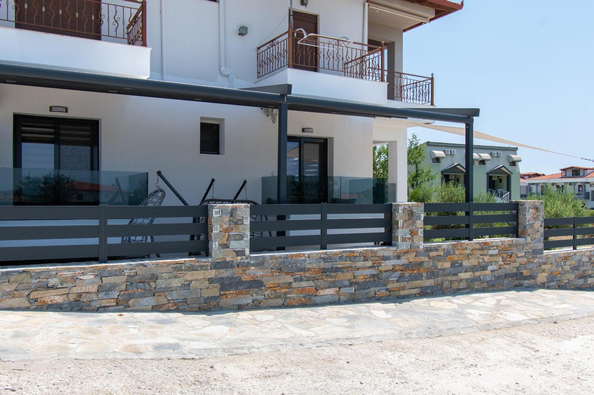 Sithoniars Melora Luxury Apartment Никити Екстериор снимка